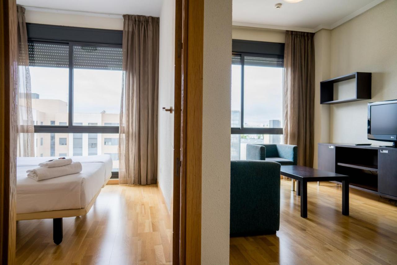 Compostela Suites Madrid Exterior photo