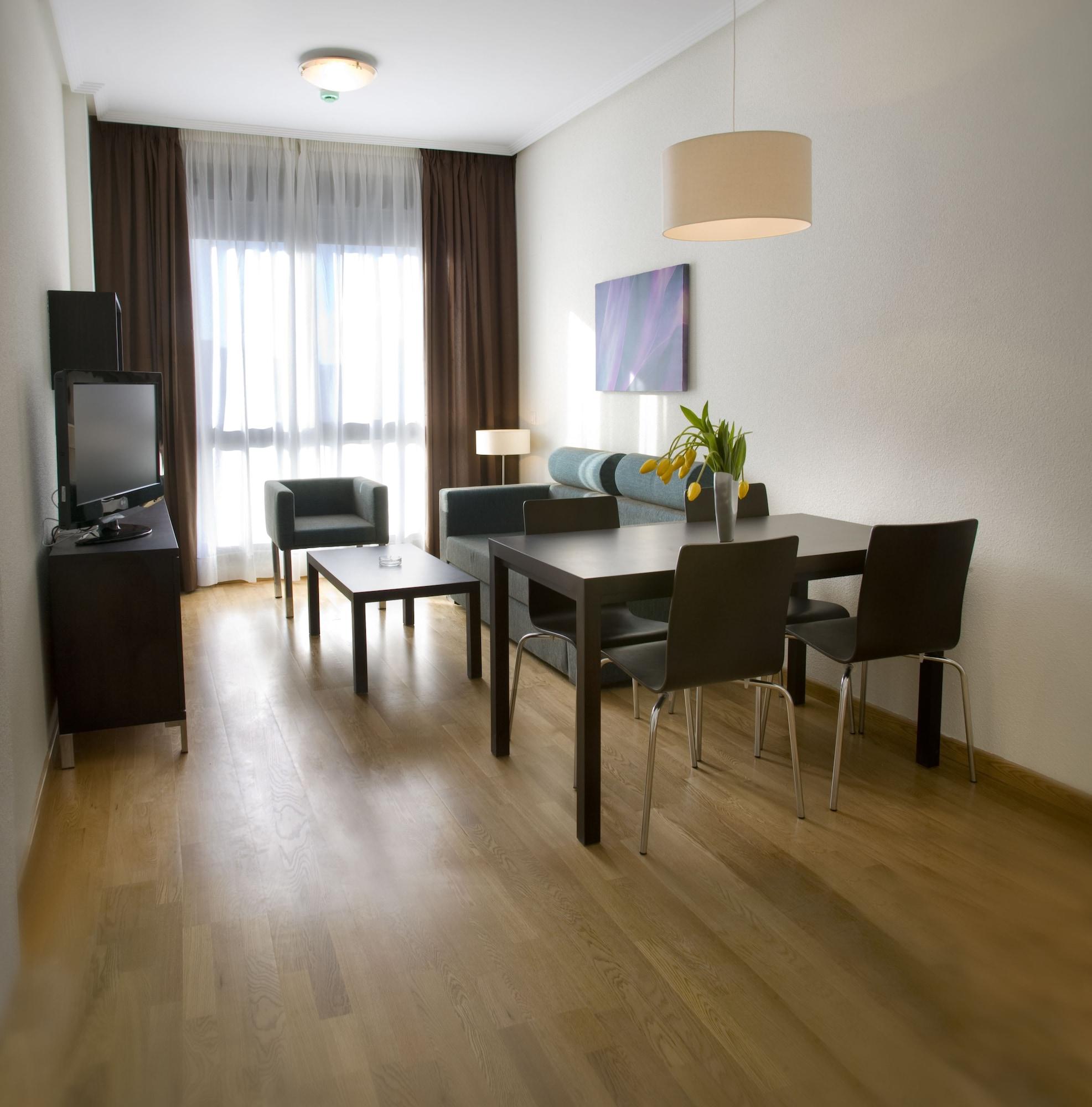 Compostela Suites Madrid Exterior photo