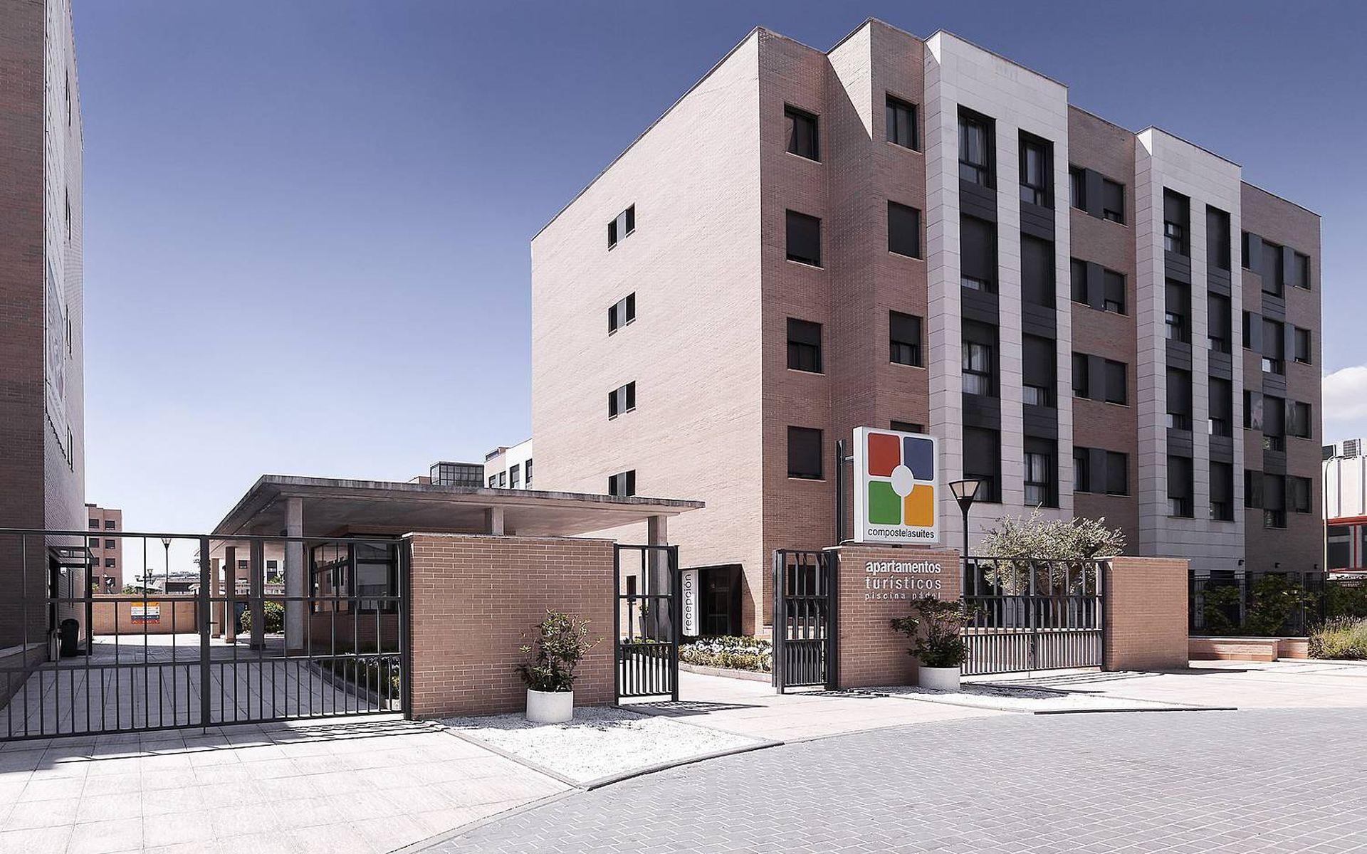 Compostela Suites Madrid Exterior photo